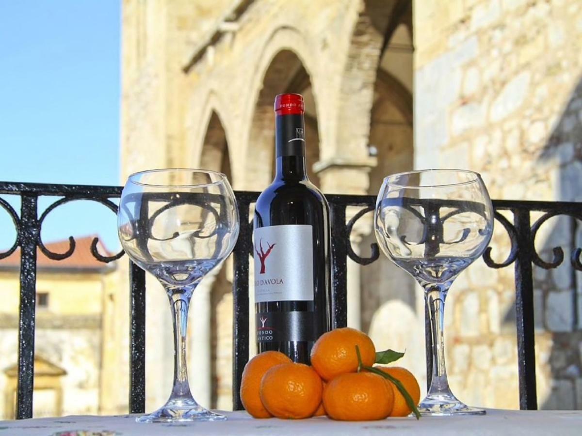 Cefalu Cathedral Palace Екстер'єр фото